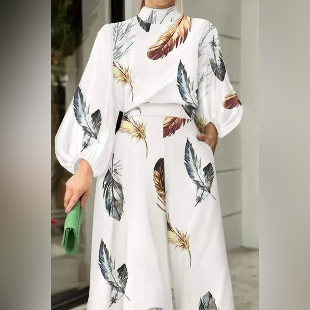 💋Boutique | Feather Me Not Jumpsuit Size Medium - Picture 1 of 3